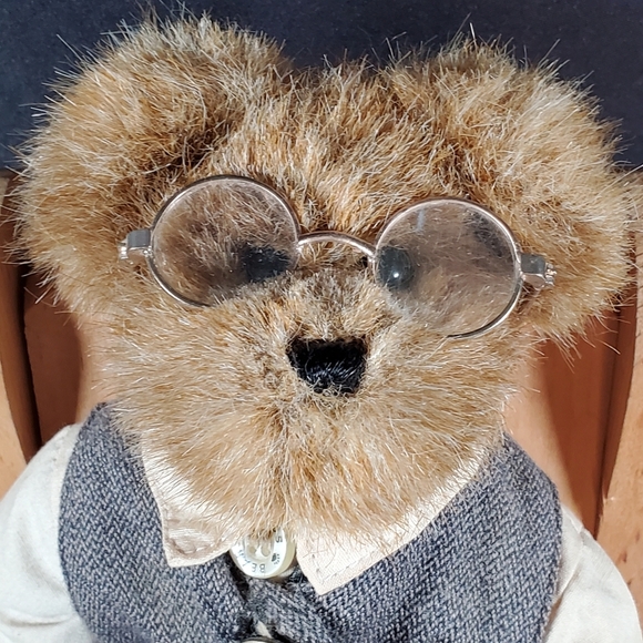 Boyds Bear with Wooden Chair - Picture 6 of 9